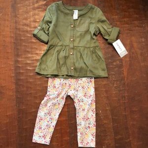 NWT 12-Month matching Carter’s set